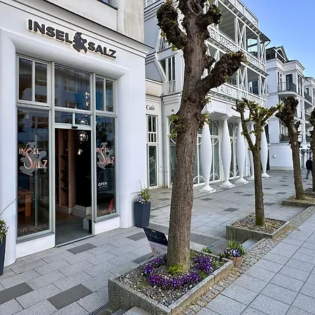 Oberdeck, Columba Lägenhet *